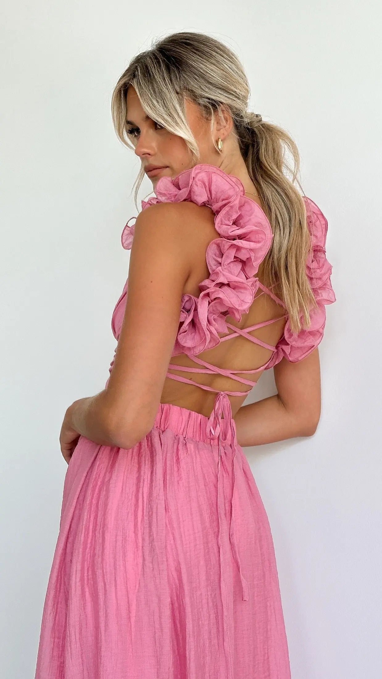 Glamouröses Kleid für Damen – Stilvoller tiefer V-Ausschnitt – Luftiger Stoff – Klassische Passform