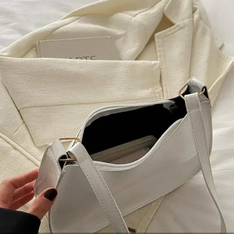 Glänzende Schultertasche – Eleganz mit modernem Touch
