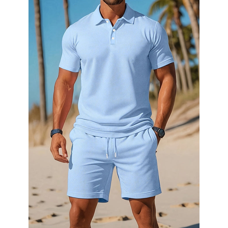 Herrenoutfit – Atmungsaktives Poloshirt – Passende Shorts – Leichtes Mesh-Material