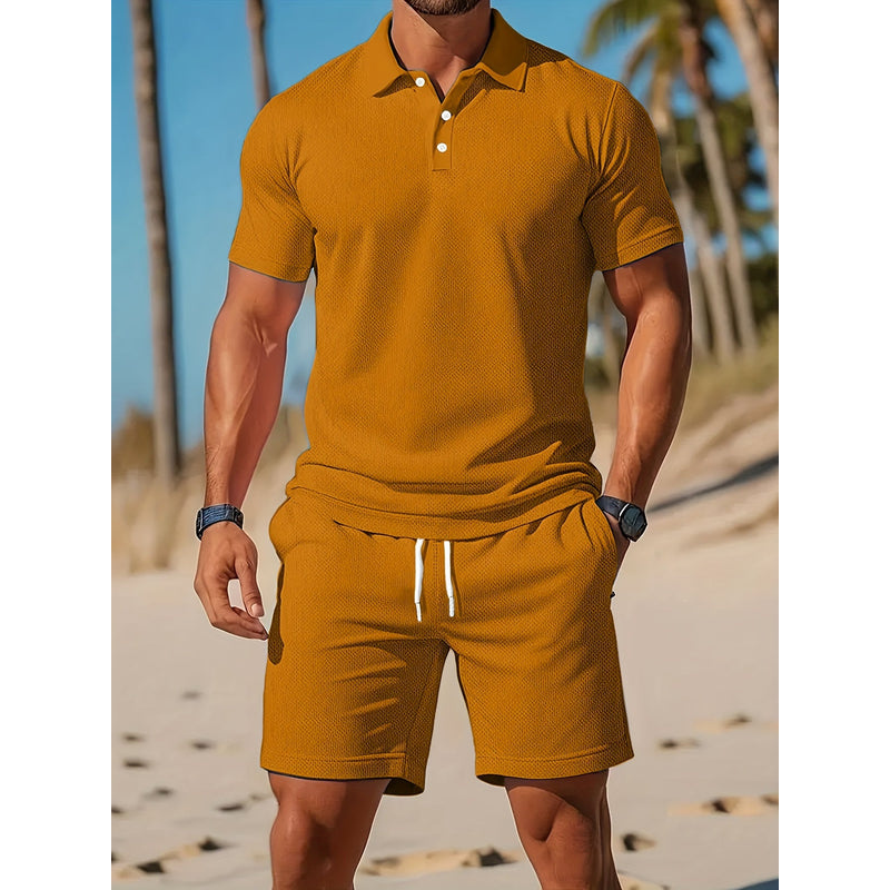 Herrenoutfit – Atmungsaktives Poloshirt – Passende Shorts – Leichtes Mesh-Material