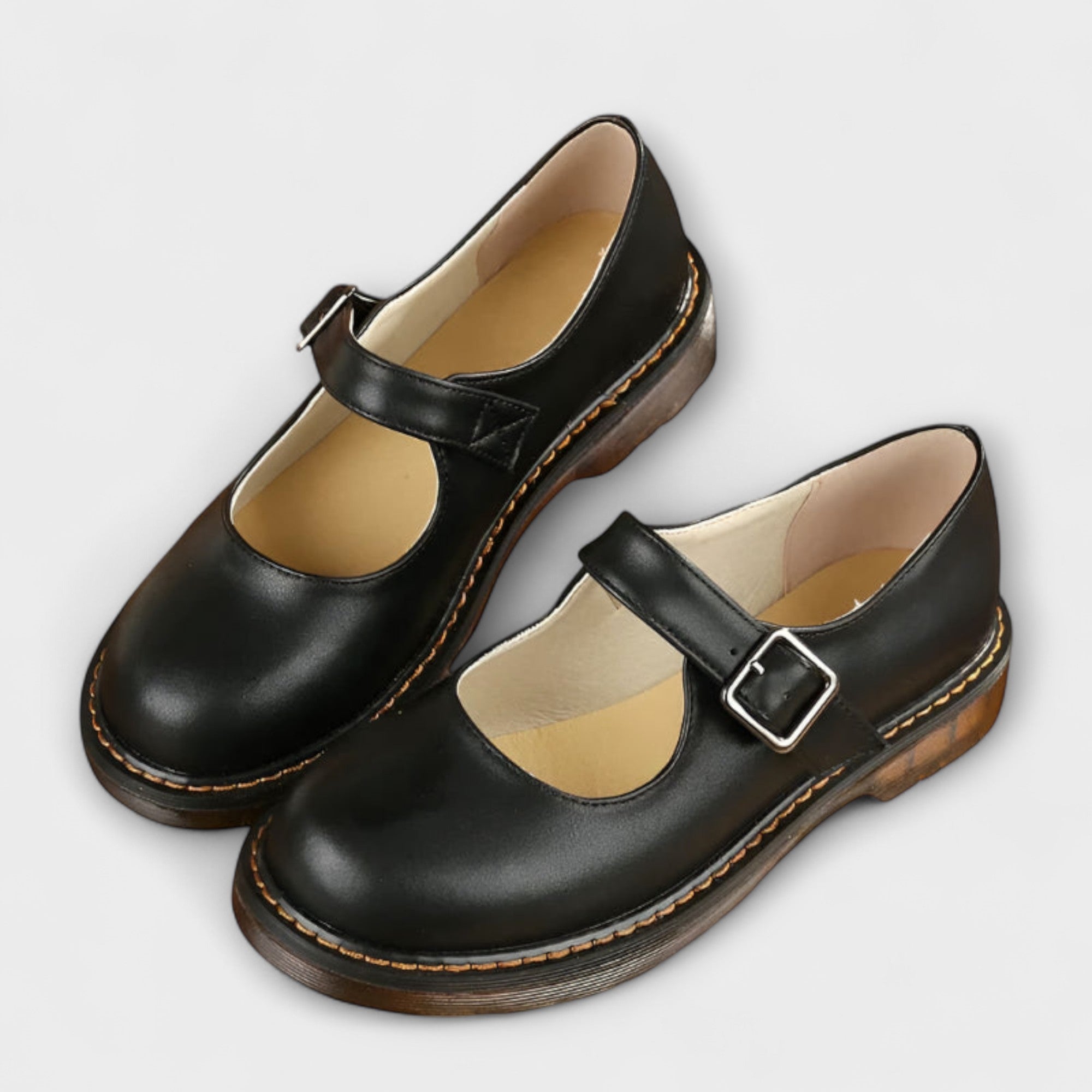 Frauenschuhe - Vintage -Stil - Lederfinish - Verstellbarer Gürtel