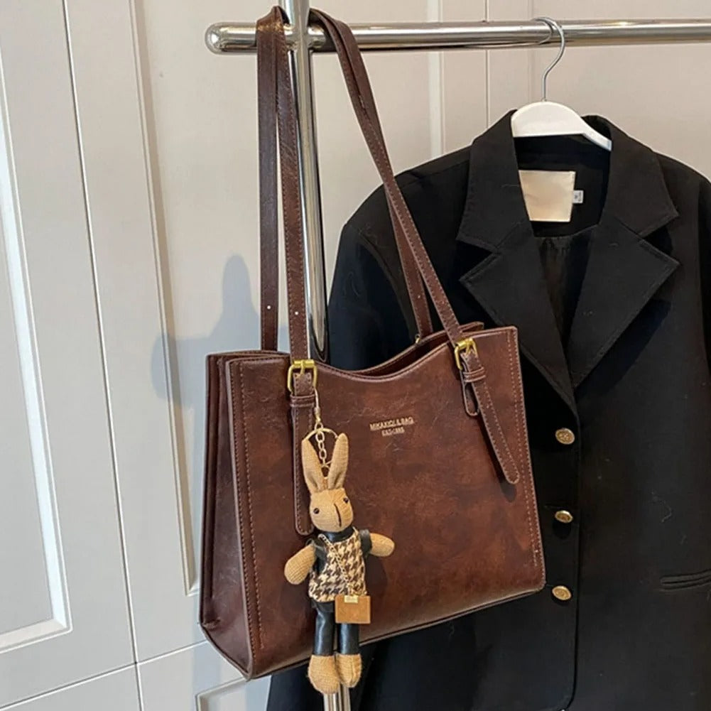 Elegante Handtasche – Stilvolle Begleiterin für jeden Tag