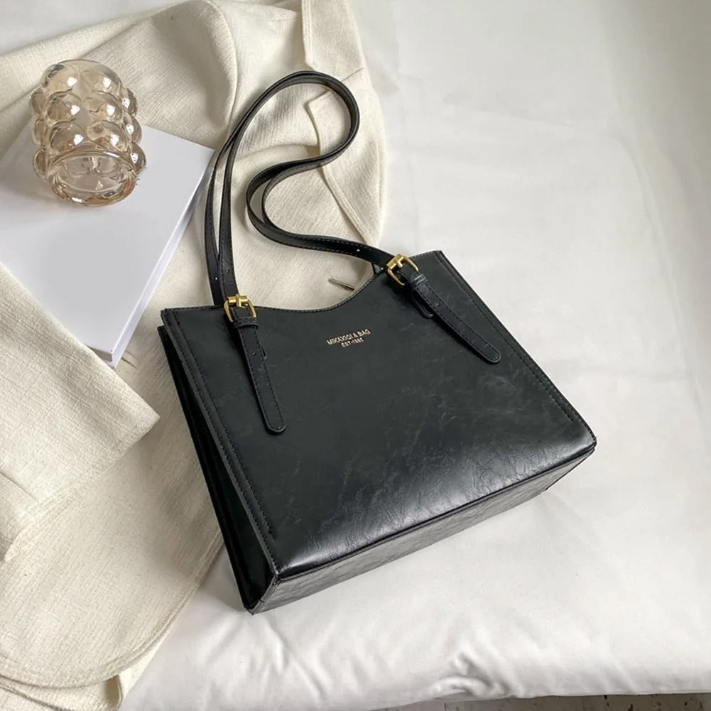 Elegante Handtasche – Stilvolle Begleiterin für jeden Tag
